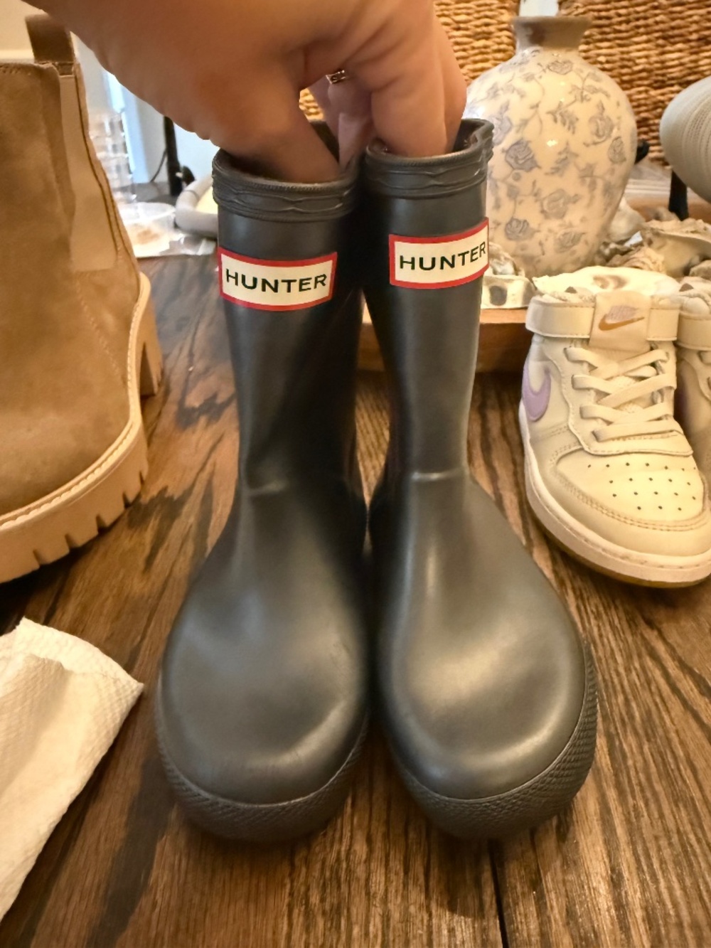 Girls metallic Gray Size 8 Hunter rain boot